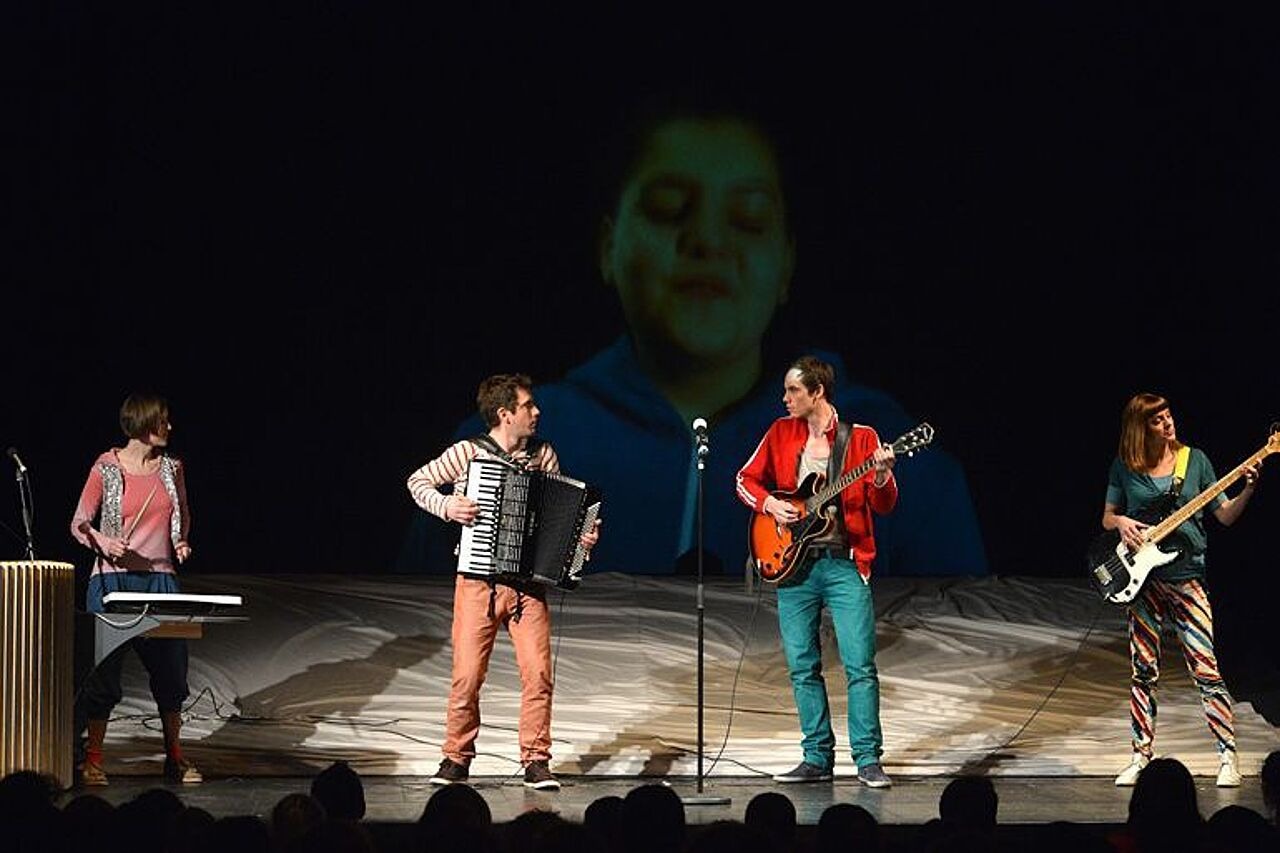 Theaterstück