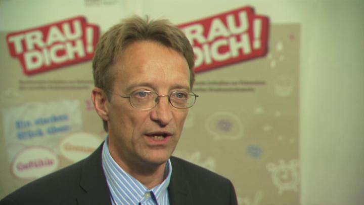 FAQ-Videoclips mit Dr. Dirk Bange  - Trau Dich!